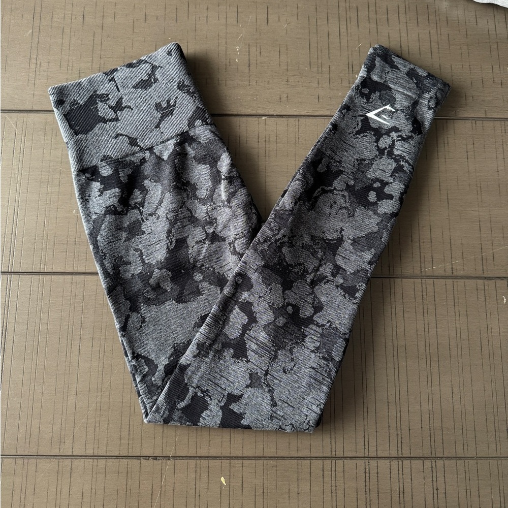 Gymshark Grey Camo Leggings